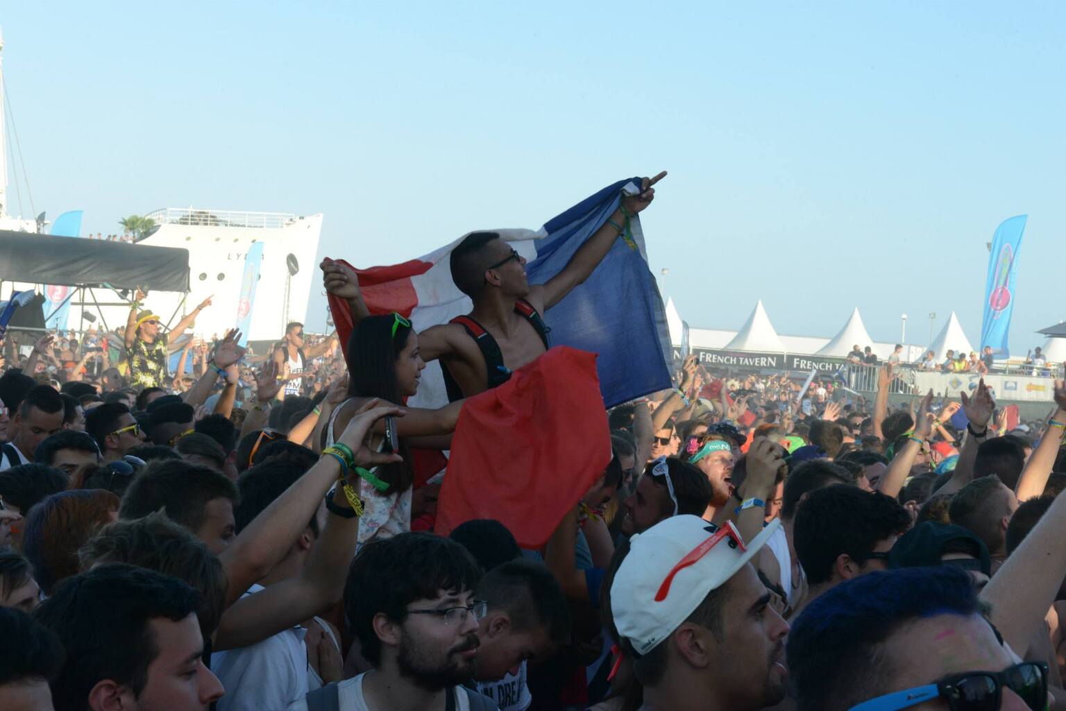 Événement Electrobeach Music Festival 2015 au Port-Barcarès en partenariat avec Trance In France, avec la participation d’Armin van Buuren parmi les artistes invités.
