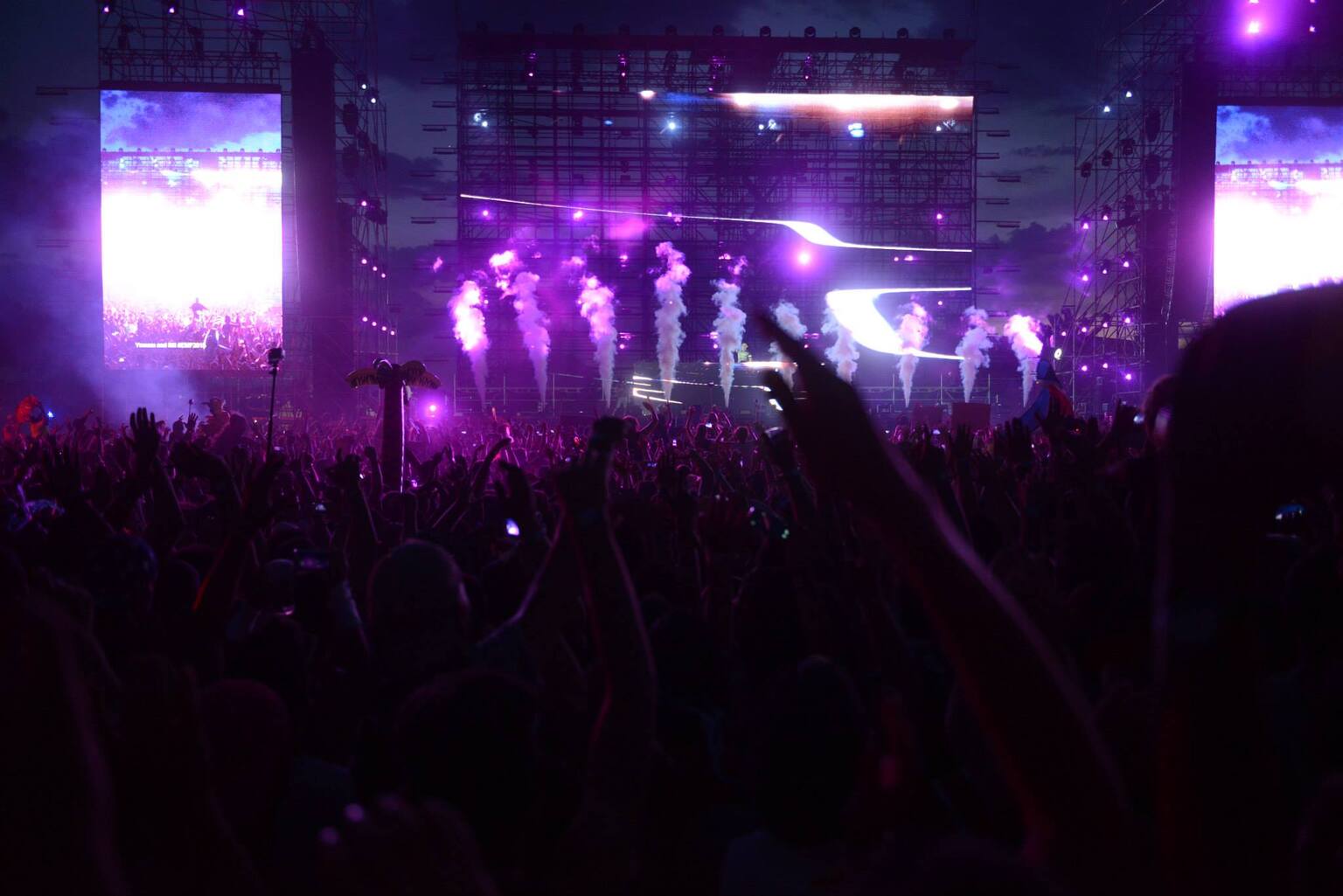 Événement Electrobeach Music Festival 2015 au Port-Barcarès en partenariat avec Trance In France, avec la participation d’Armin van Buuren parmi les artistes invités.