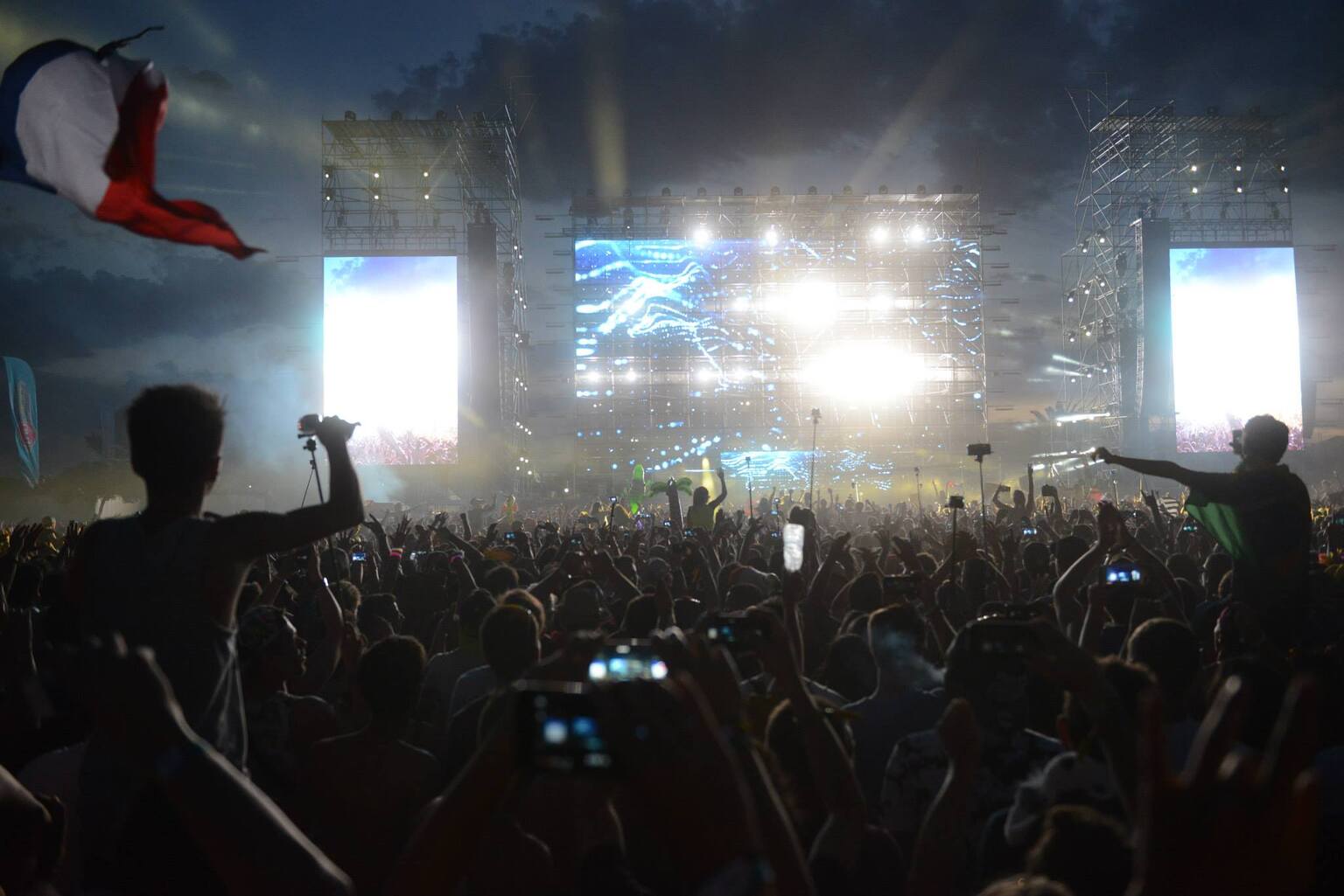 Événement Electrobeach Music Festival 2015 au Port-Barcarès en partenariat avec Trance In France, avec la participation d’Armin van Buuren parmi les artistes invités.