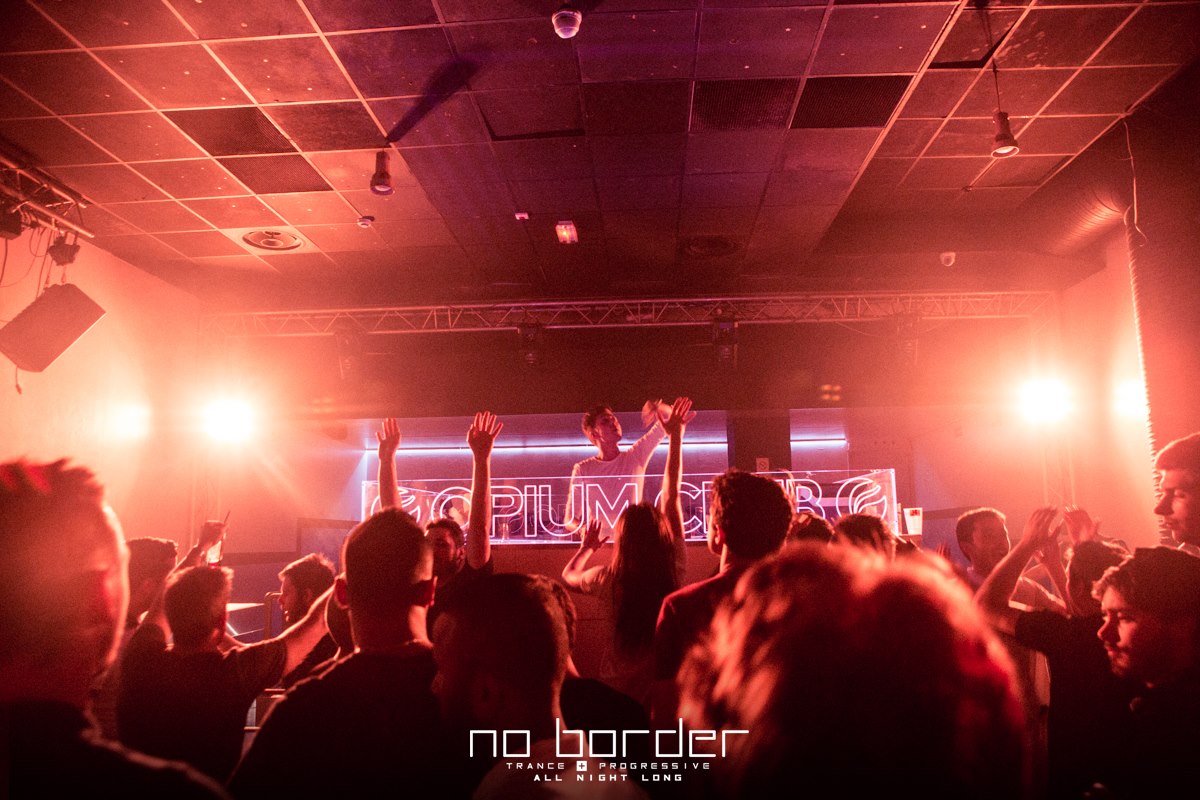 Soirée Trance In France 'No Border' à l'Opium Club à Toulouse le 15 avril 2016 avec David Gravell, Tom Neptunes, Fura et Pasko.
