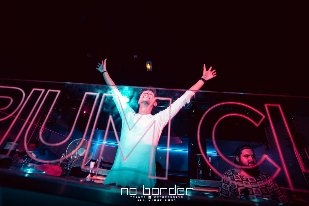 Soirée Trance In France 'No Border' à l'Opium Club à Toulouse le 15 avril 2016 avec David Gravell, Tom Neptunes, Fura et Pasko.