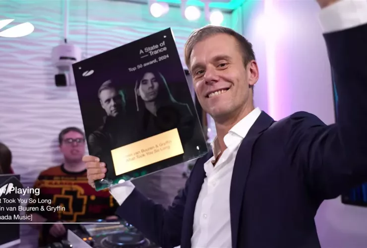 Armin van Buuren célèbre la victoire de 'What Took You So Long', sacré Tune Of The Year 2024 dans le Top 50 A State Of Trance.