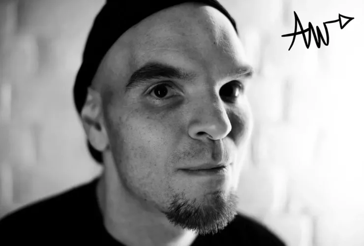 Portrait en noir et blanc d’Airwave