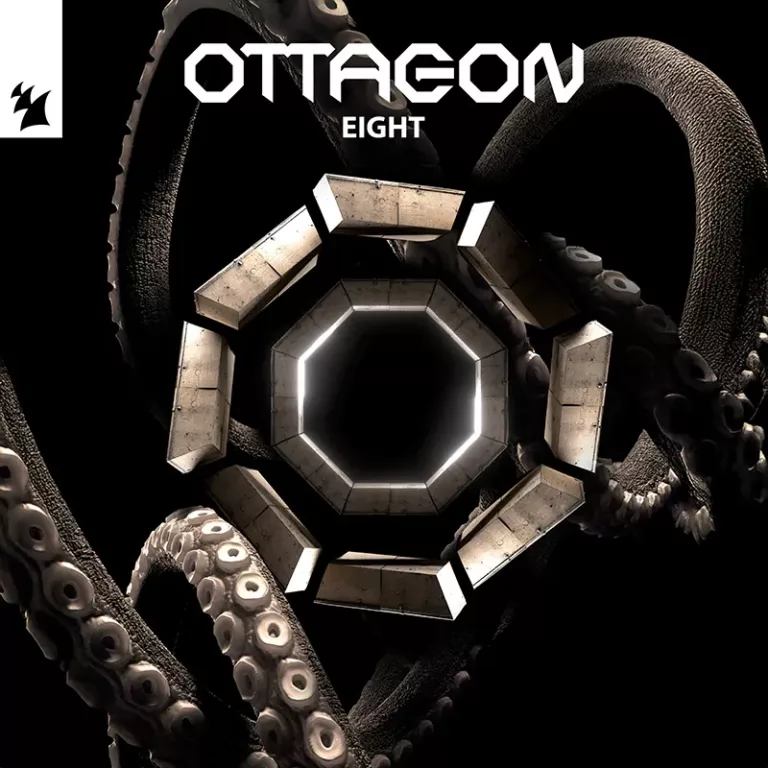 Pochette de l’album “Eight” de Giuseppe Ottaviani sous son alias OTTAGON, représentant une structure octogonale futuriste entourée de tentacules métalliques.