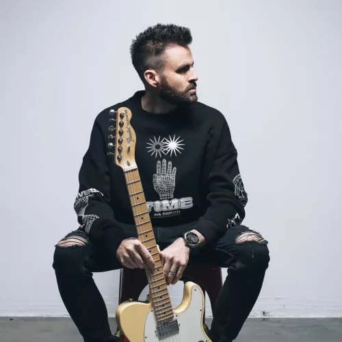 Portrait de Gareth Emery, DJ et producteur britannique de Trance