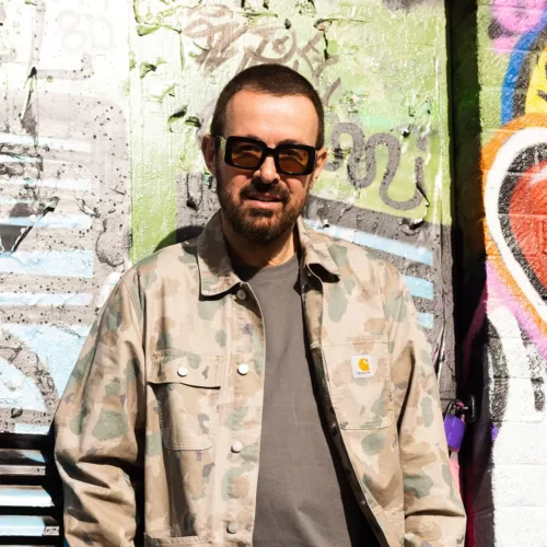 Portrait de Judge Jules, DJ et producteur britannique de Trance