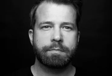 Portrait de Lange, DJ et producteur britannique de Trance