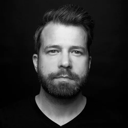Portrait de Lange, DJ et producteur britannique de Trance