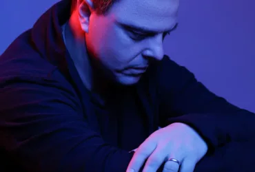 Portrait de Markus Schulz, DJ et producteur germano-américain de Trance