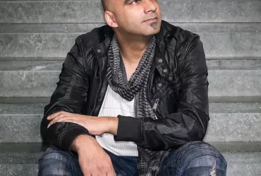 Portrait de Roger Shah, DJ et producteur allemand de Trance